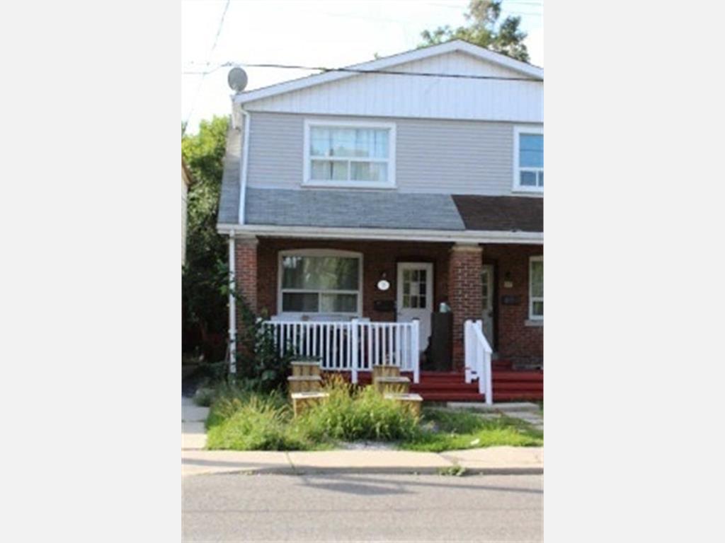 79 Dentonia Park Avenue