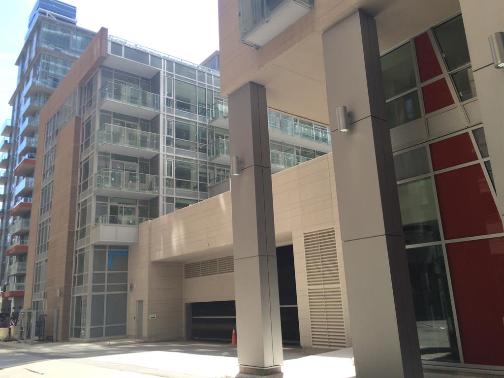 199 Richmond St West