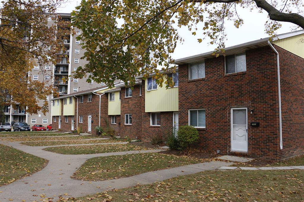 2932-2992 Wildwood Dr.