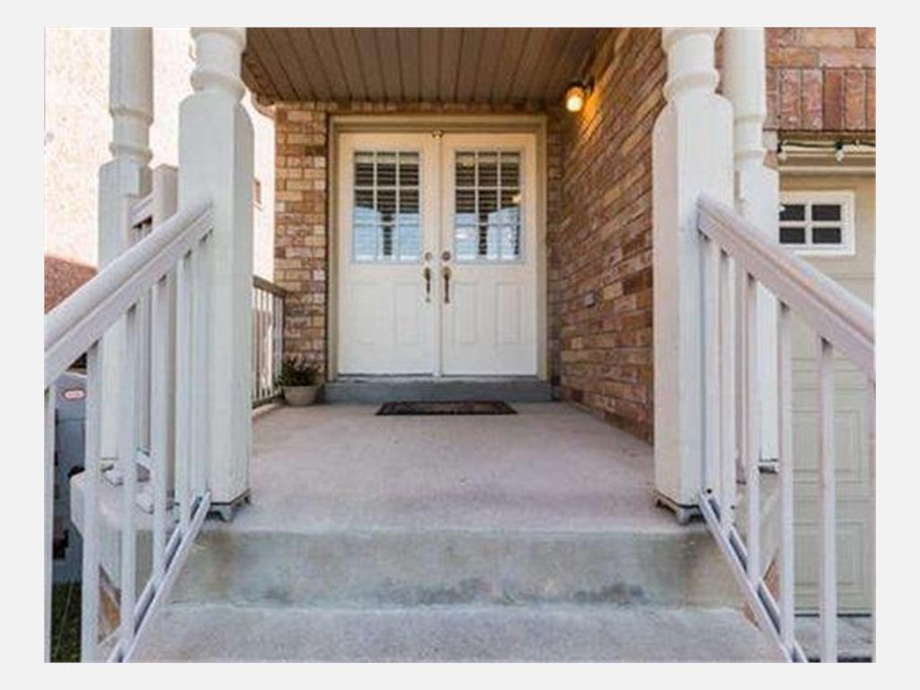 4187 Goldenrod Crescent
