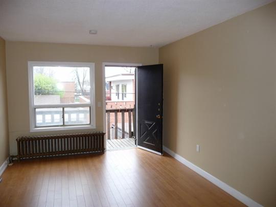 3017 Lakeshore Toronto Apartment For Rent