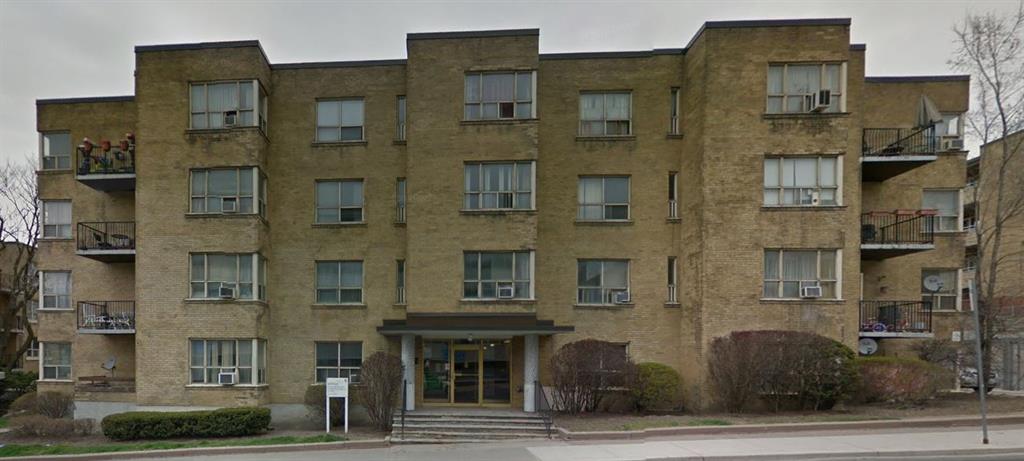 800 Eglinton Av