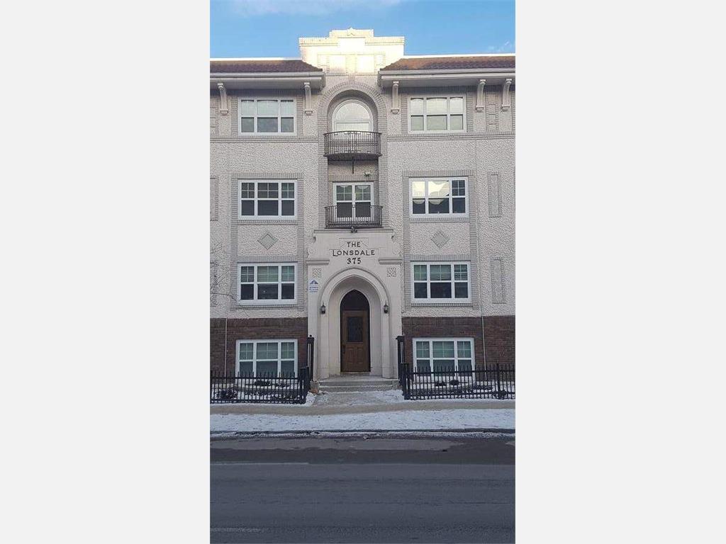375 River Avenue