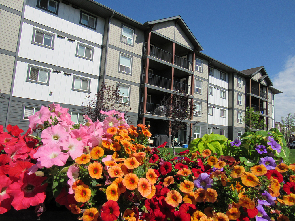 20 Kingsland Close SE, Airdrie Apartment for Rent