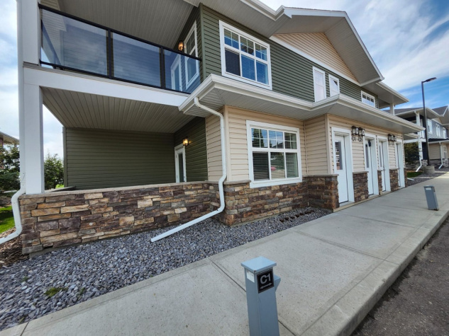5300 Vista Trail
