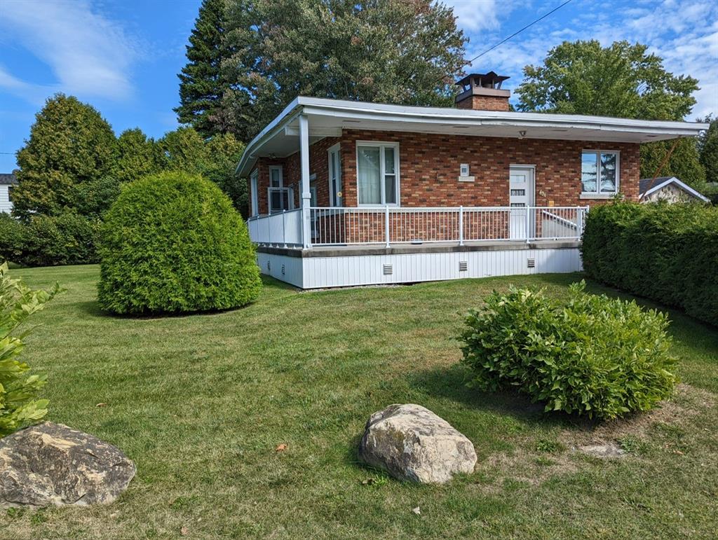 436 grand cote