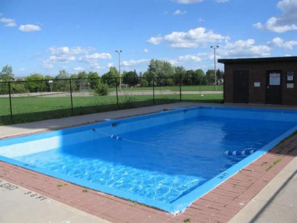 15 & 37 Eastbourne Drive, Brampton Apartment for Rent