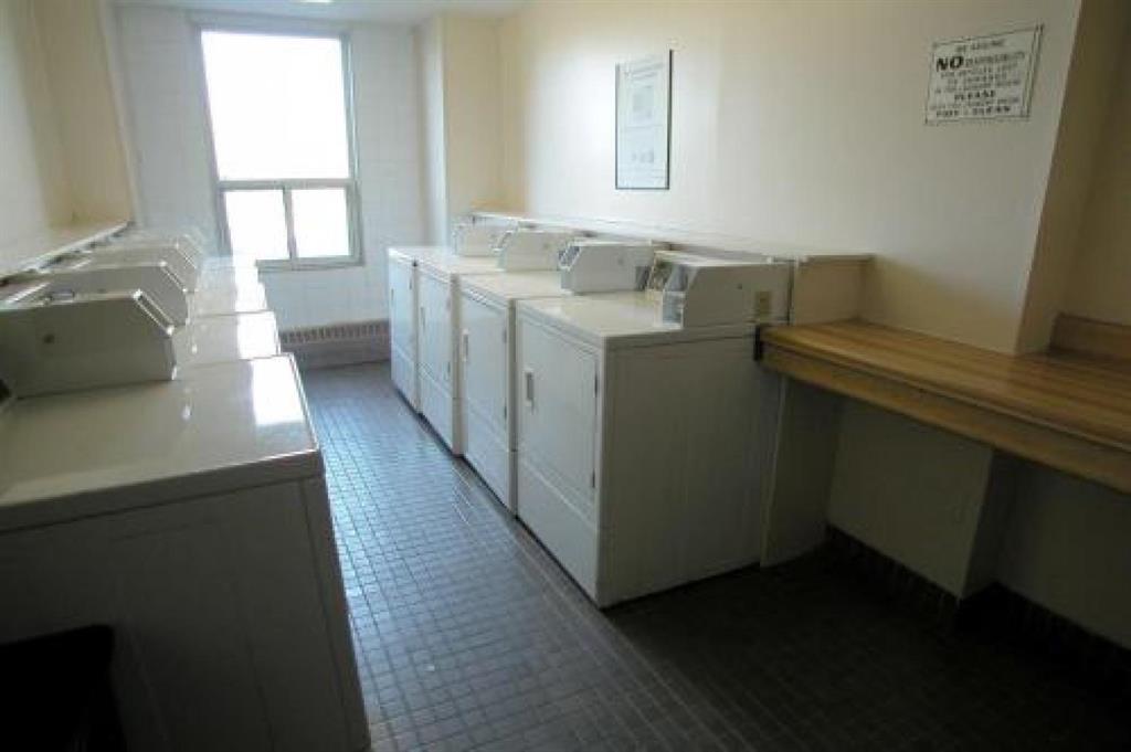 15 & 37 Eastbourne Drive, Brampton Apartment for Rent