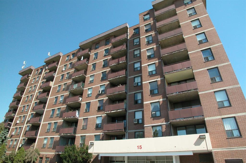 15 & 37 Eastbourne Drive, Brampton Apartment for Rent