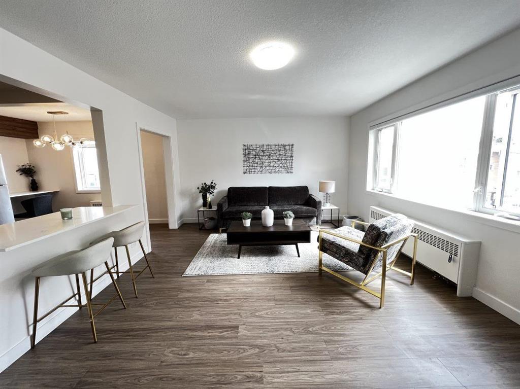 1019 17th Ave SW