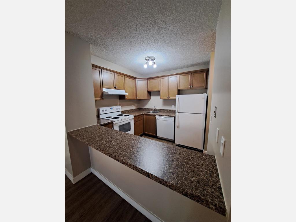 111 146 Ave SE