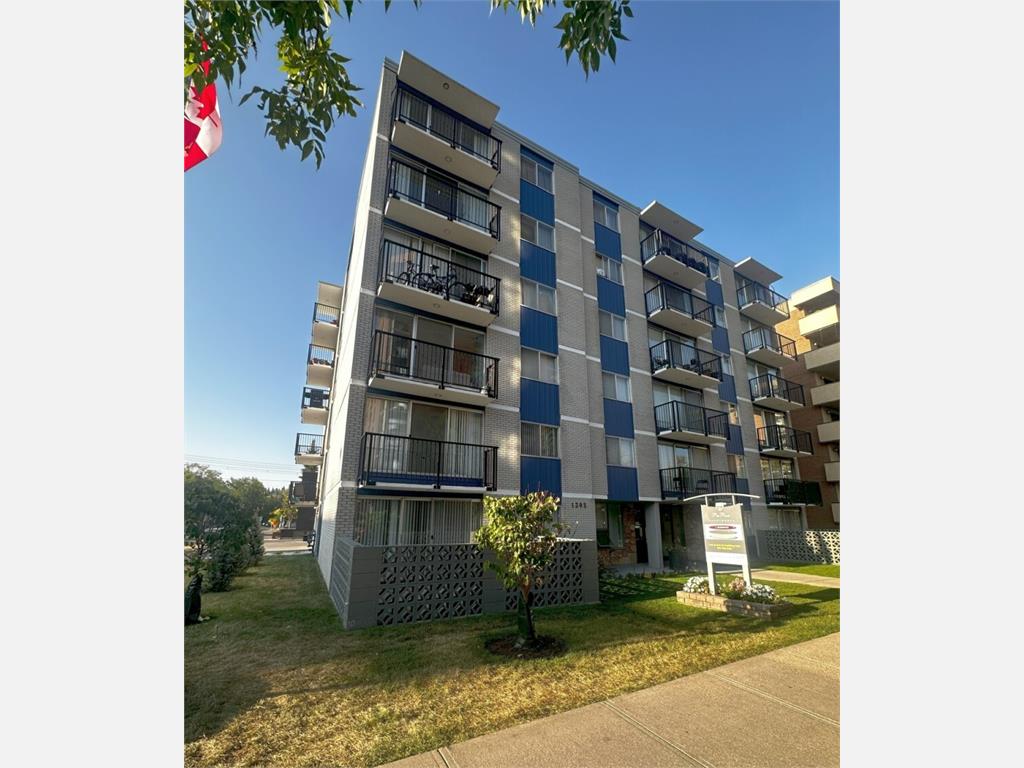 1305 15 Ave SW