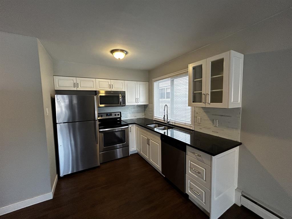 1711 13 Street SW