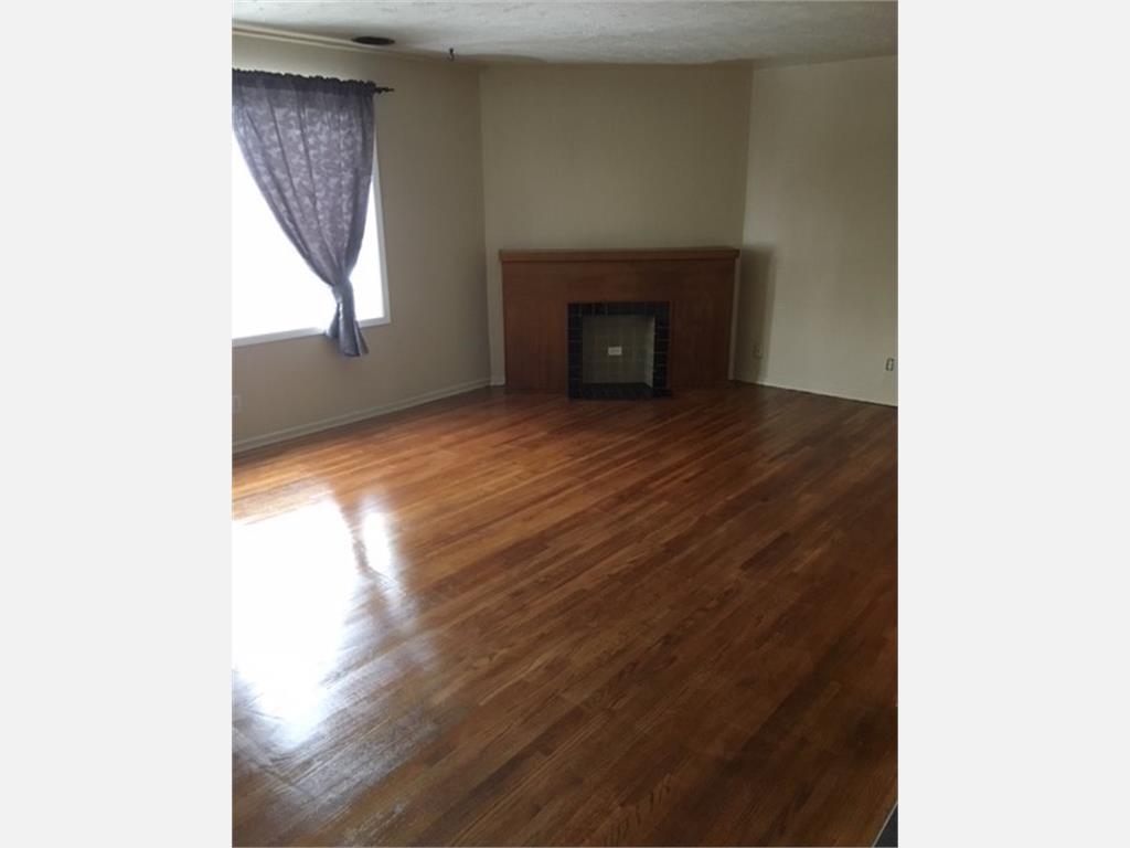 1903 20 Ave NW