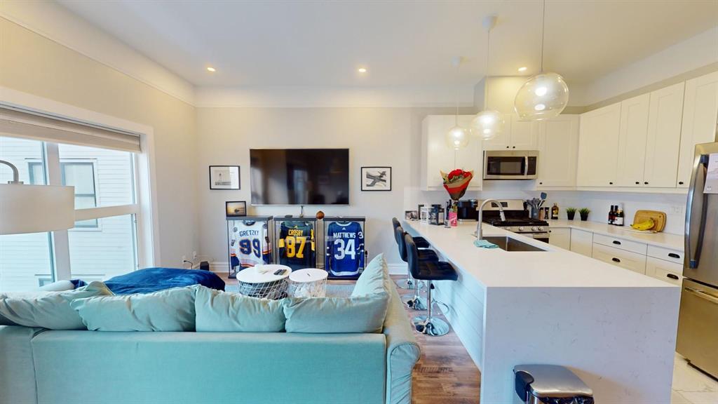 20 - 605 15 Avenue Southwest