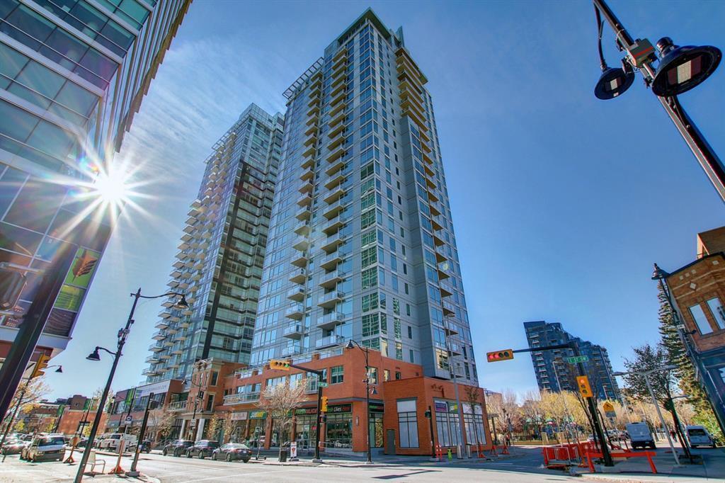 2001 - 215 13 Ave SW