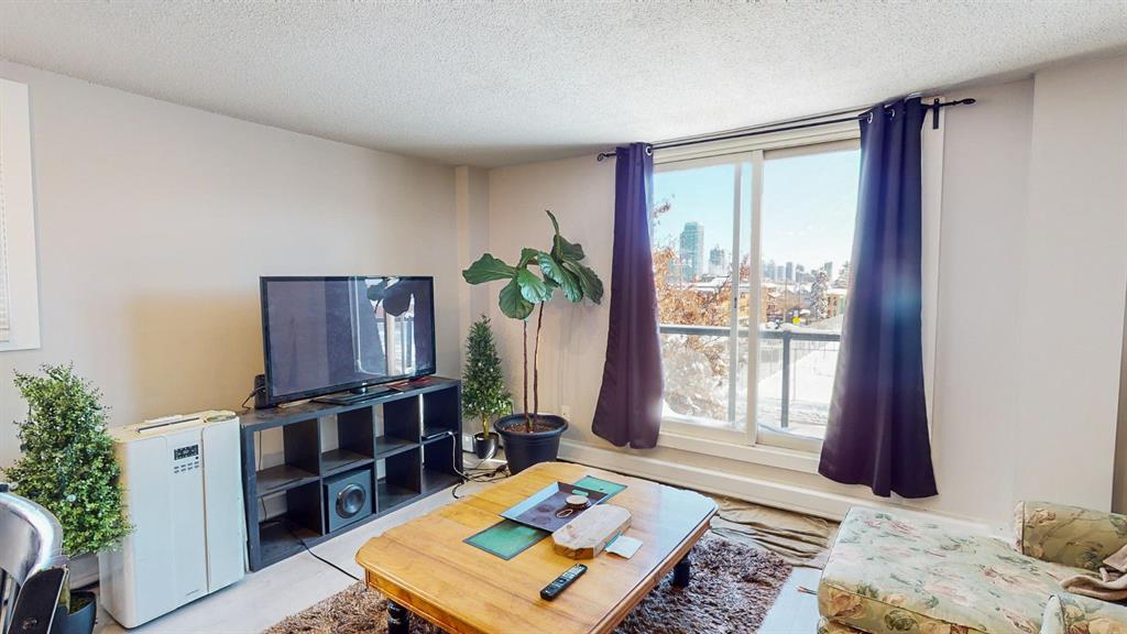 301 - 2209 14 Street Southwest