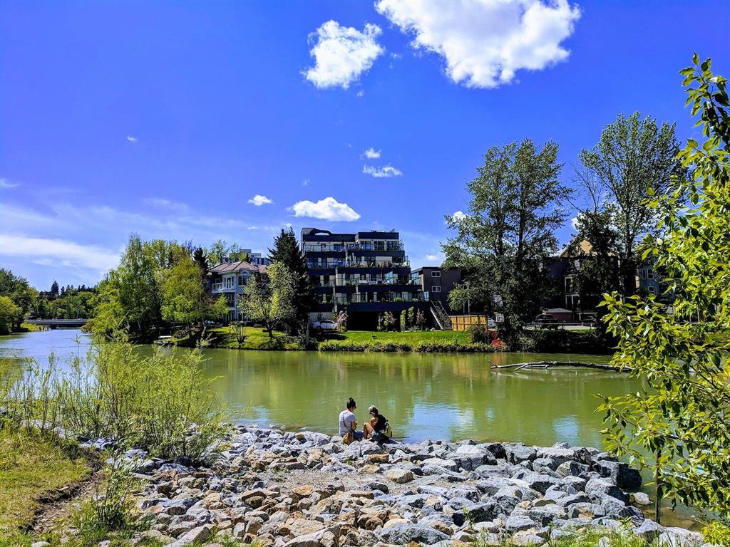 108 23 Avenue Southwest