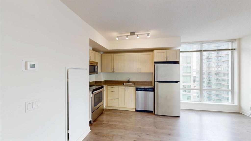 1207-10 Brentwood Common Nw