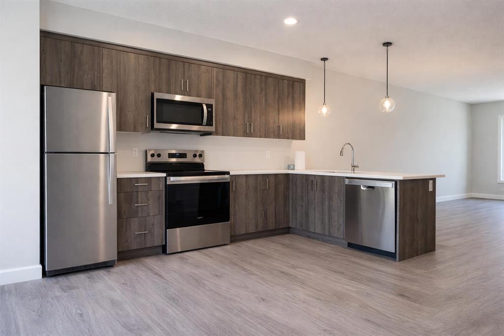 208 Shawnee Square SW