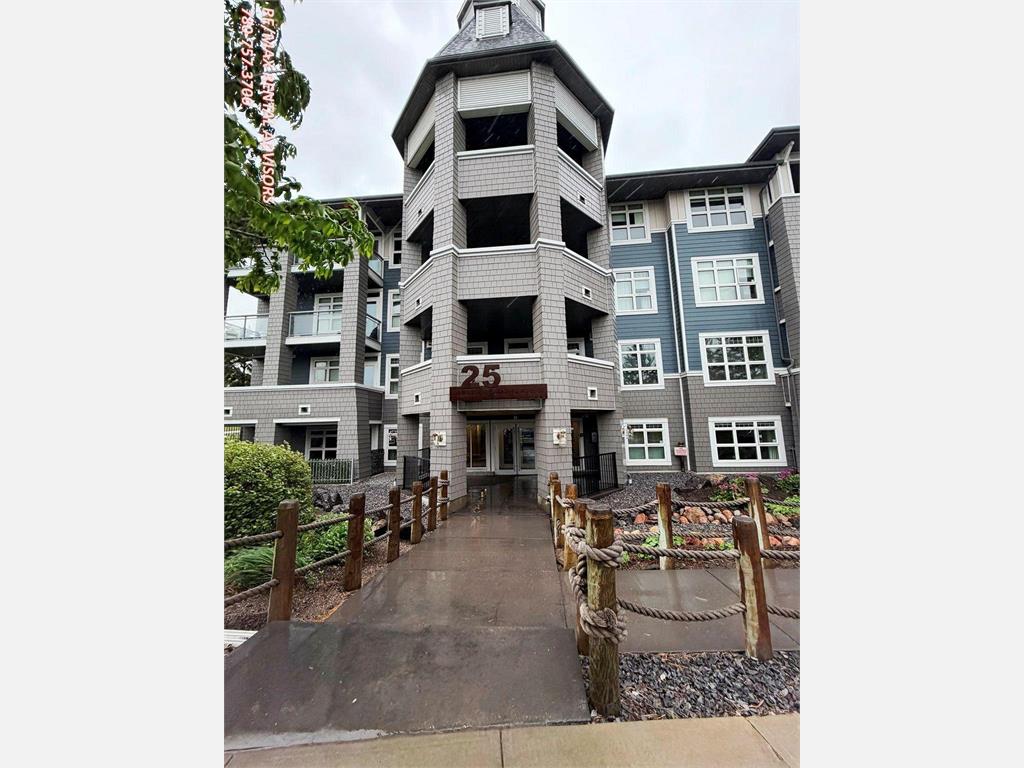 25 Auburn Meadows Avenue Southeast