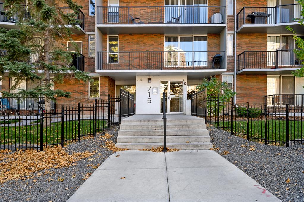 715 15 Avenue Southwest