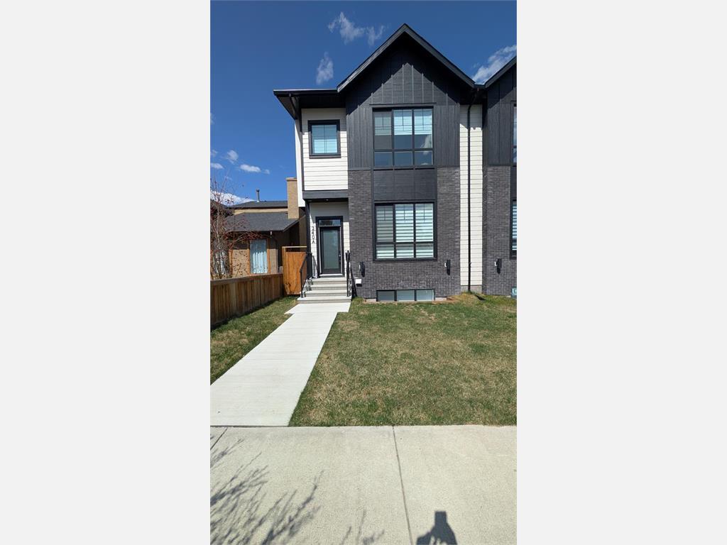 240A 22 Avenue Northwest