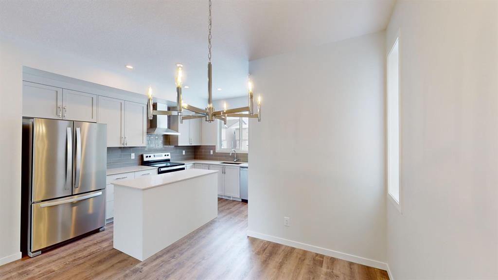 41 Corner Glen Row Northeast