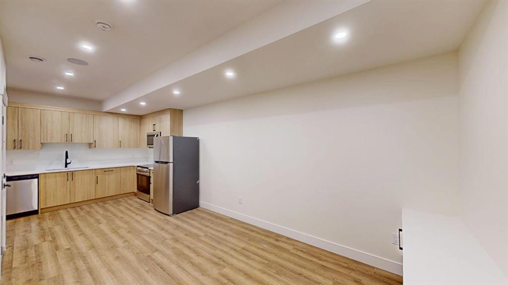 LOWER - 8112 Bowness Road Northwest