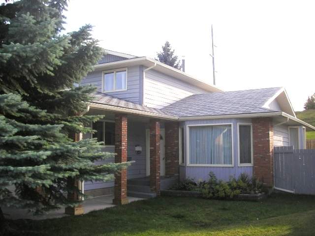23 Deer Bay SE