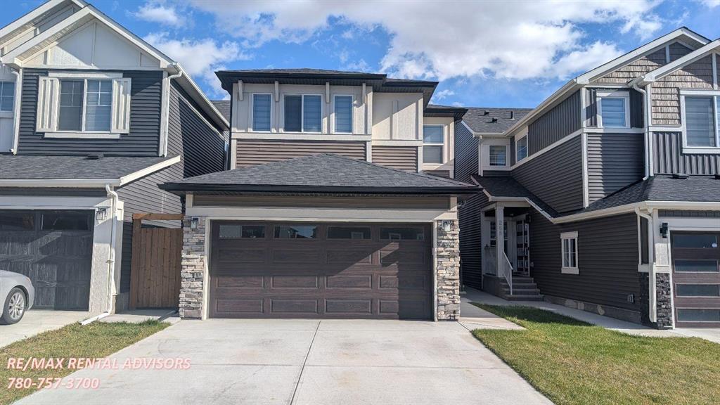 272 Homestead Grove Northeast