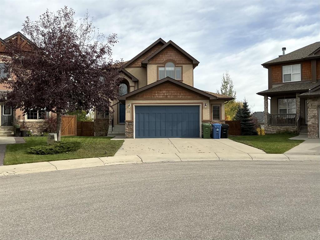 35 Tremblant Point SW