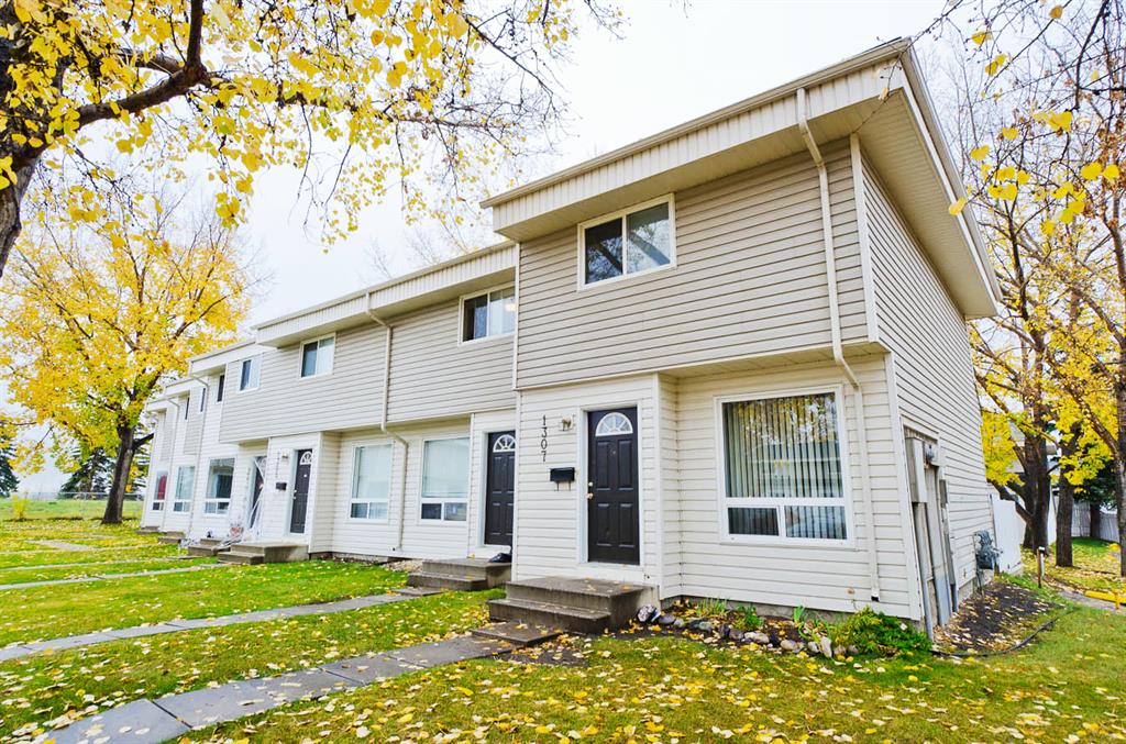 200 Lynnview Rd. SE, Calgary Townhouse for Rent