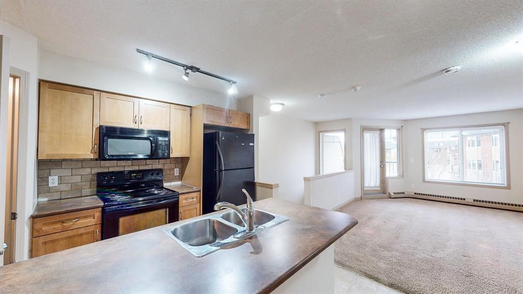 216 McKenzie Towne Lane SE