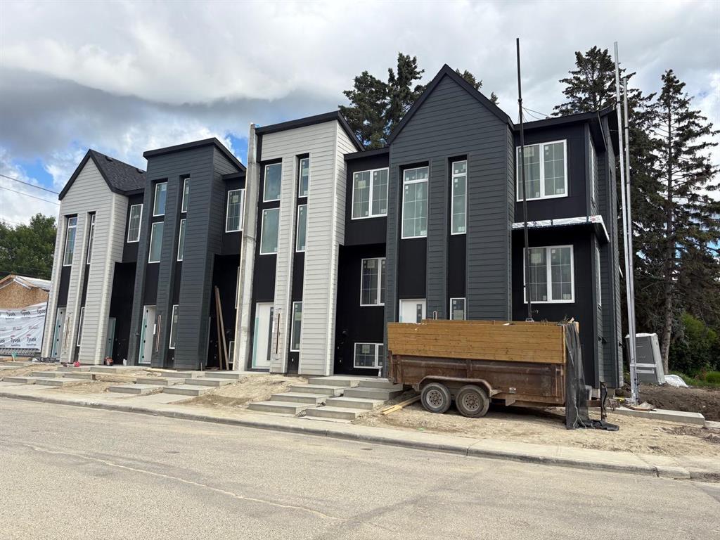2702 25 Avenue Southwest