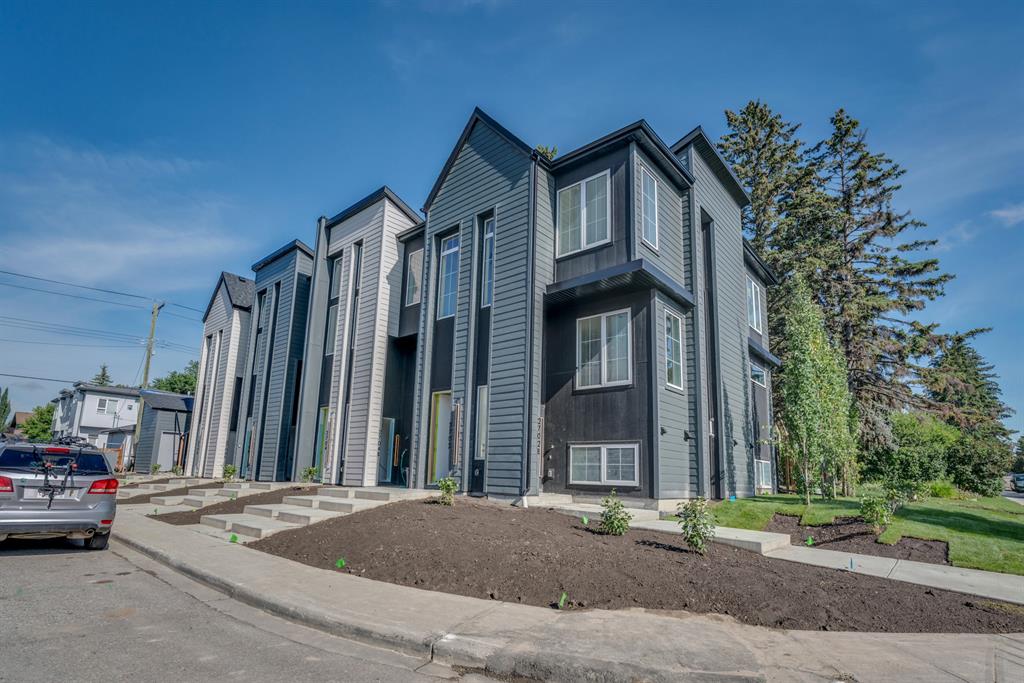 2702 25 Avenue Southwest