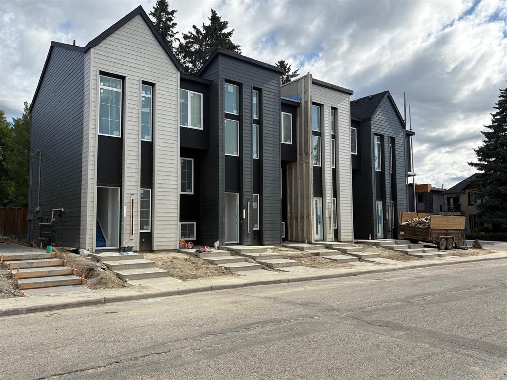 2704 25 Avenue Southwest