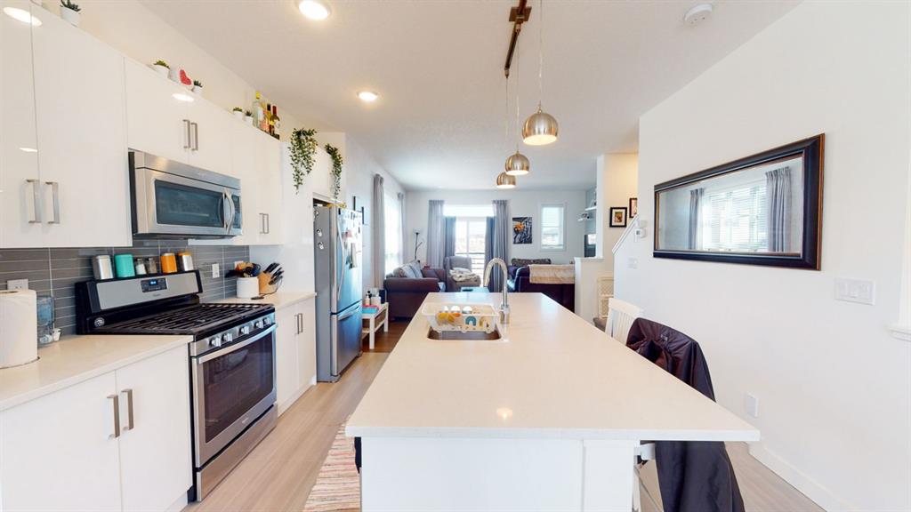 340 Walden Parade SE
