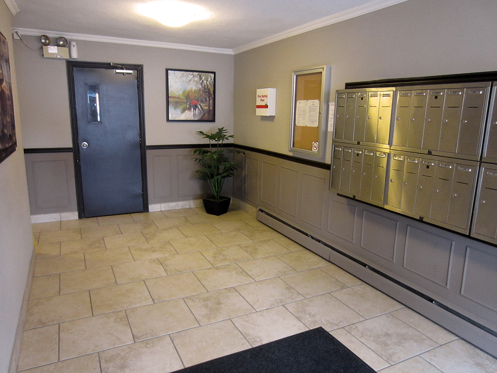 310 Clyde Rd., Cambridge Apartment for Rent