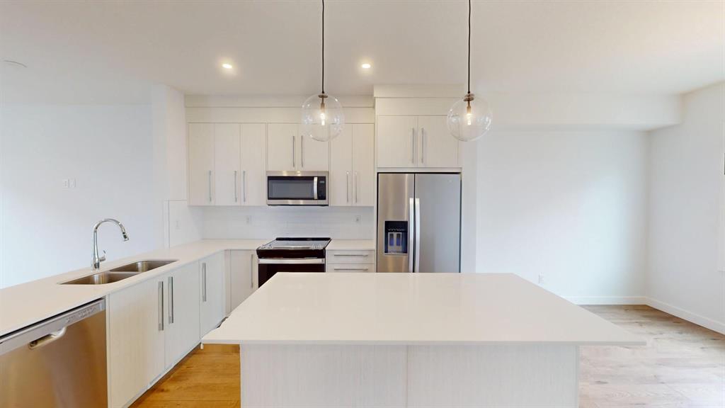1702-280 Chelsea Rd