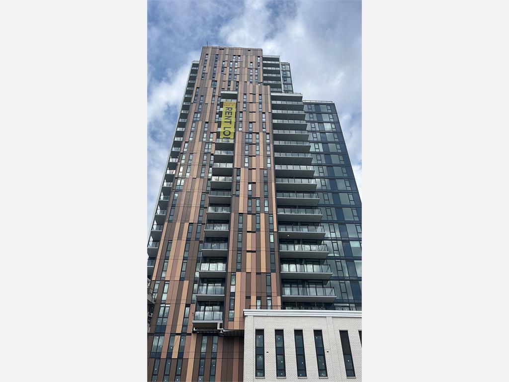 901 Lougheed Highway