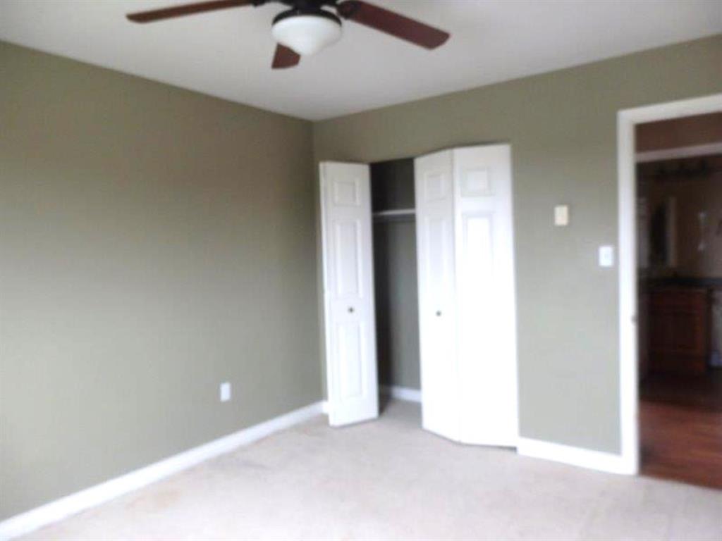 Collins Grove, 