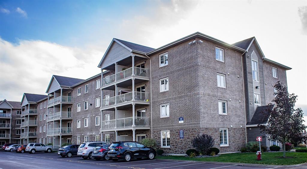 100 Rue du March�
