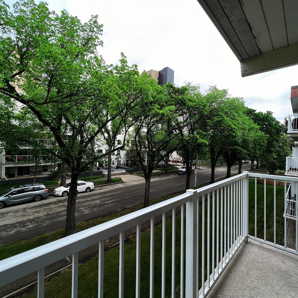 10235 121 St NW