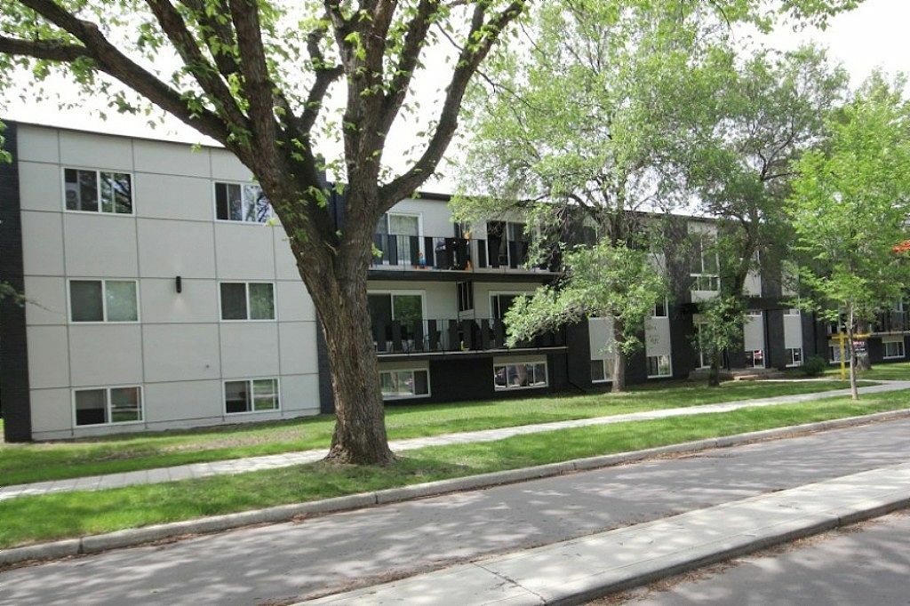 10720 127 street