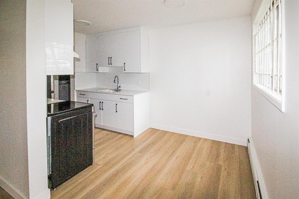 11936 104 St NW