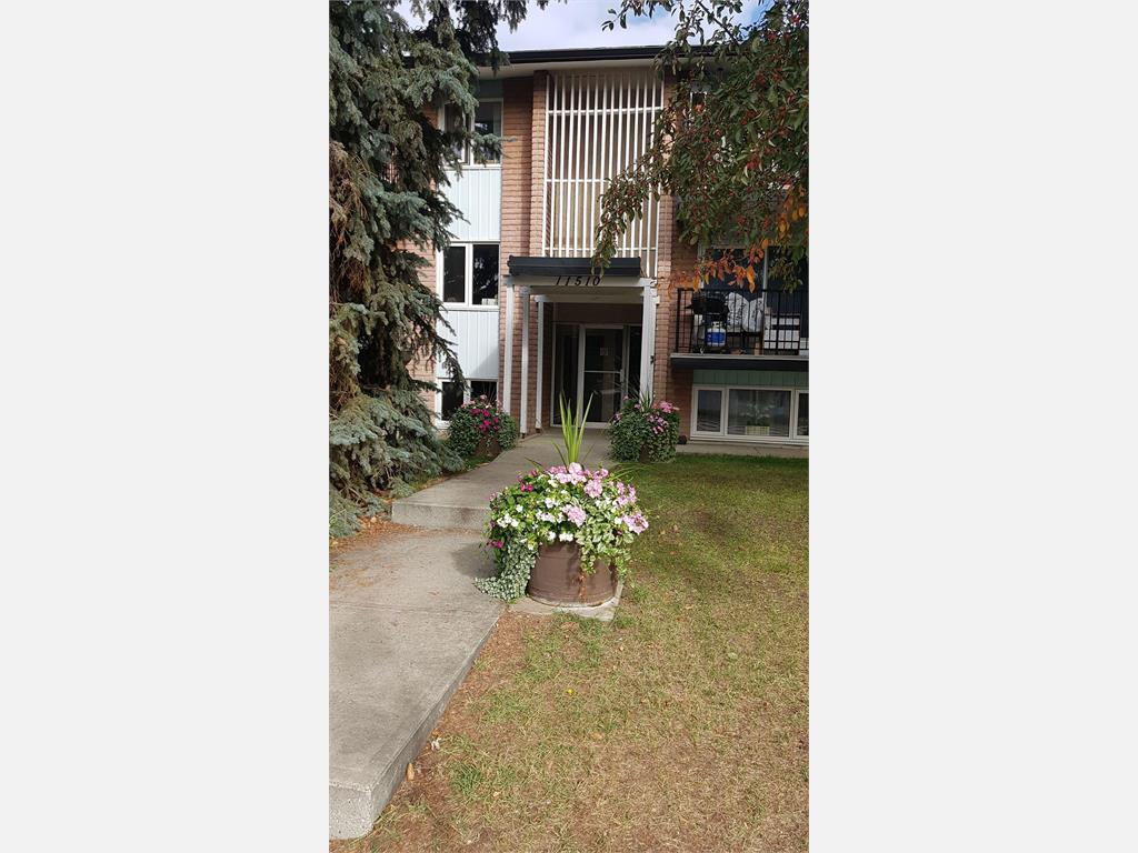 Capital Court - 11510 40 Avenue Northwest