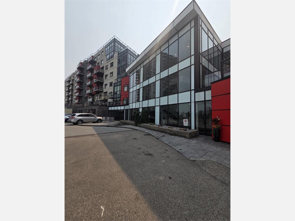 5151 Windermere Boulevard South West