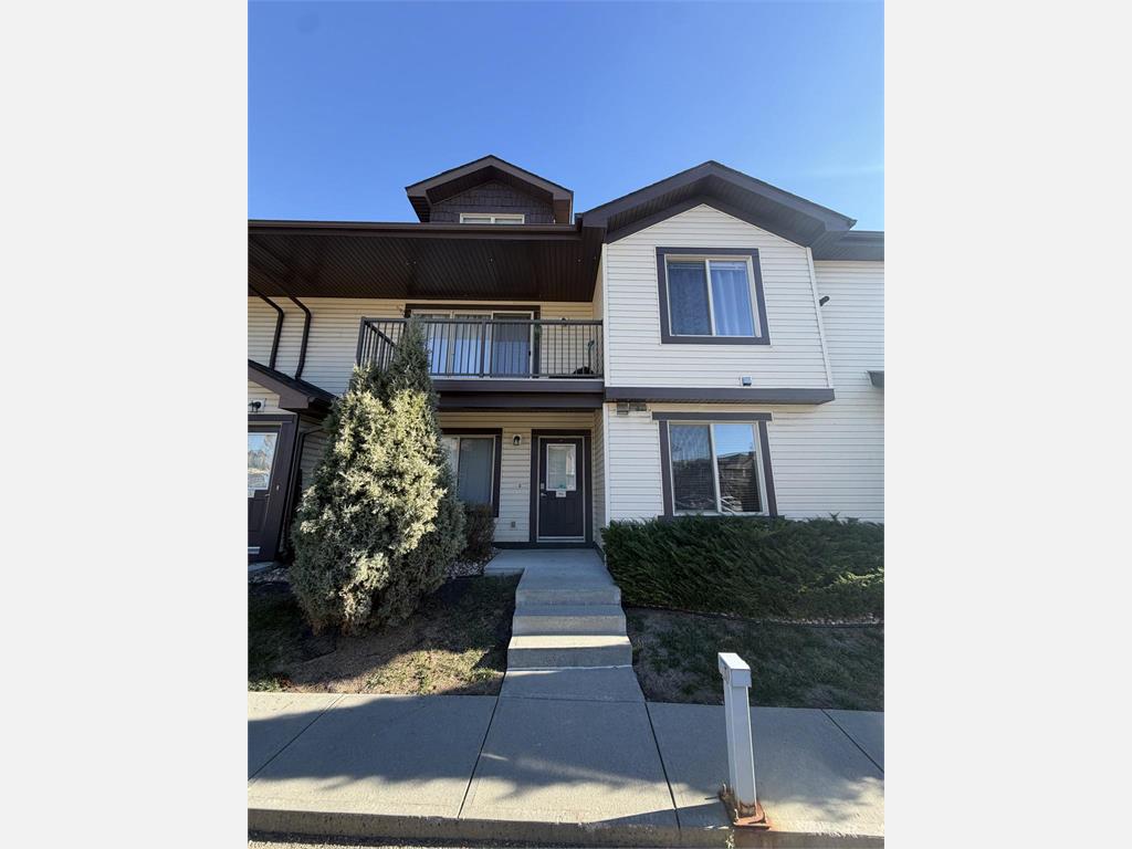 604 62 Street Southwest