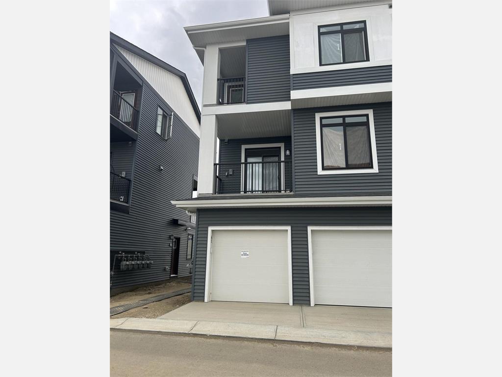 6905 25 Avenue Southwest